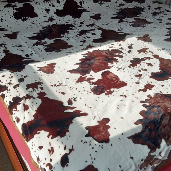 Brown Cow Print Blanket Flannel Blanket - Brown & White - King Size - Picture 3 of 9